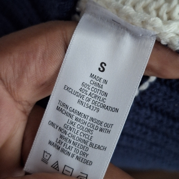 Aeropostale Oversized Striped "Amore" Heart Sweater Sz Small - Picture 6 of 8